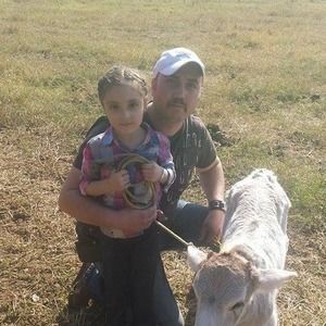 Meet your Posher, Efrain